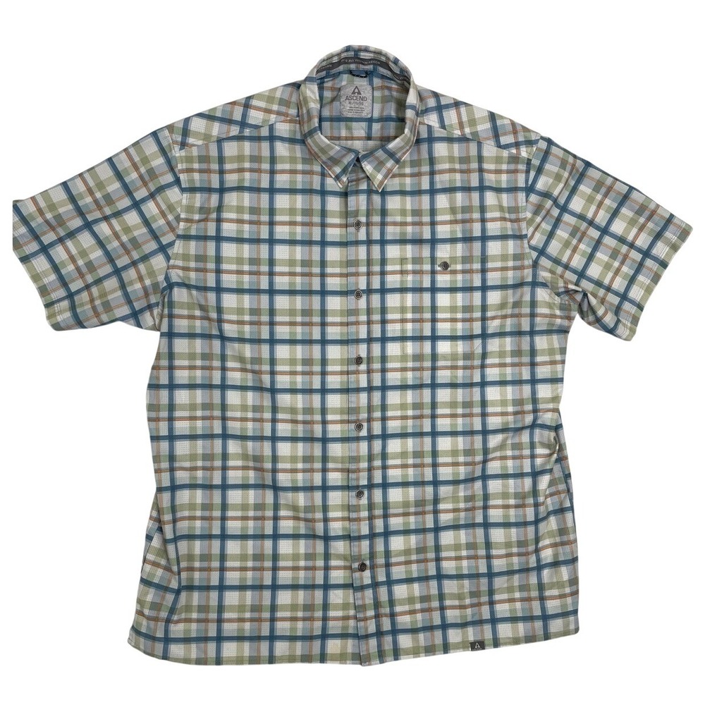 Ascend Mens XL Short Sleeve Performance Button Down Plaid Hiking Shirt